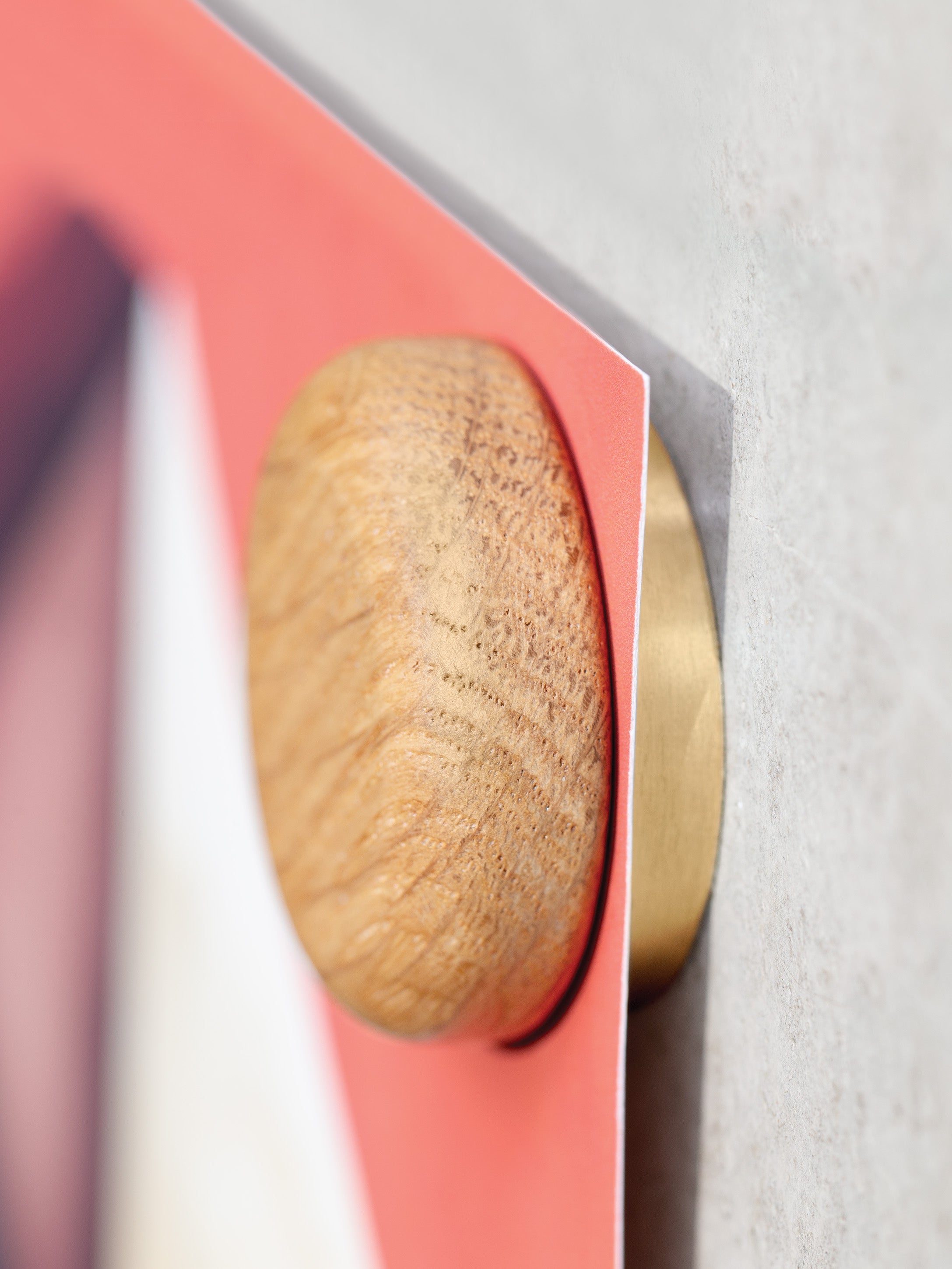 ChiCura Living, Art & Frames Magnetic Dots Egetræ (2 stk.) Living / Shelves, Racks & Hooks Oak / Brass