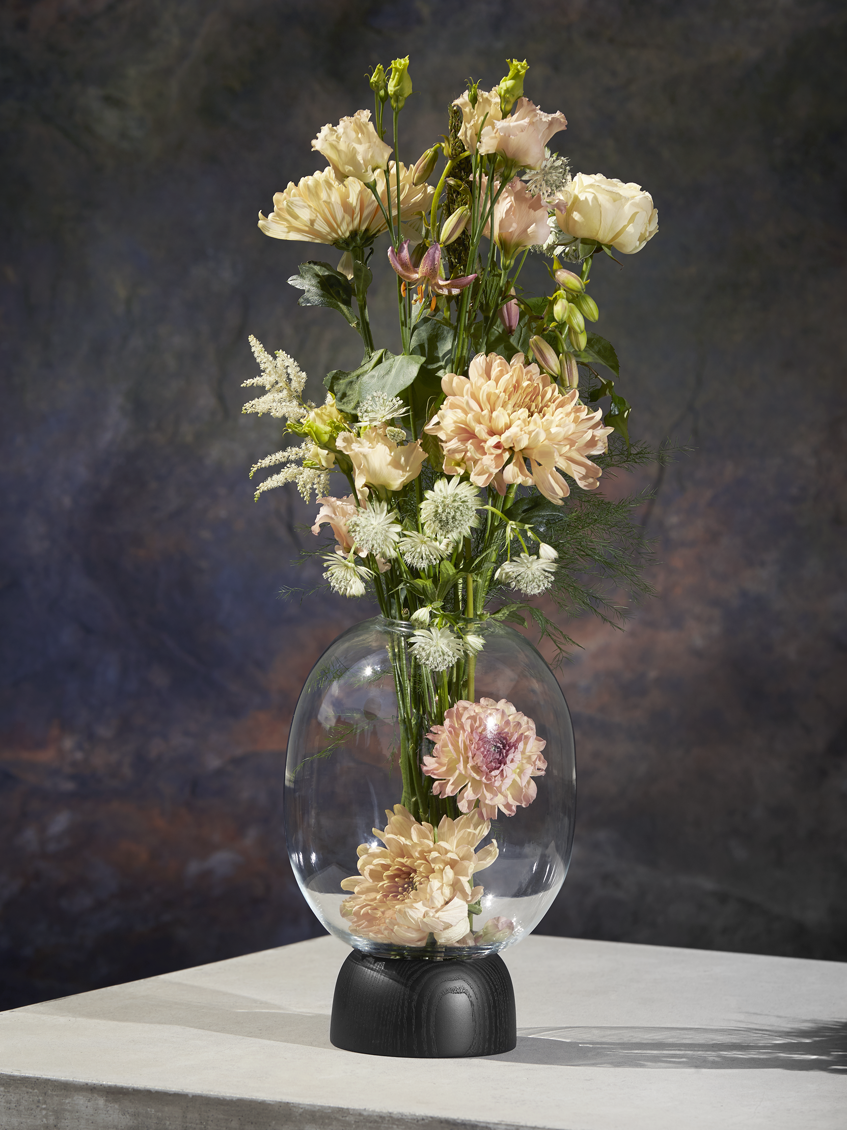 ChiCura Living, Art & Frames Morchella Vase Black/Clear Glass, h. 27 cm Living / Containers & Vases Black / Clear