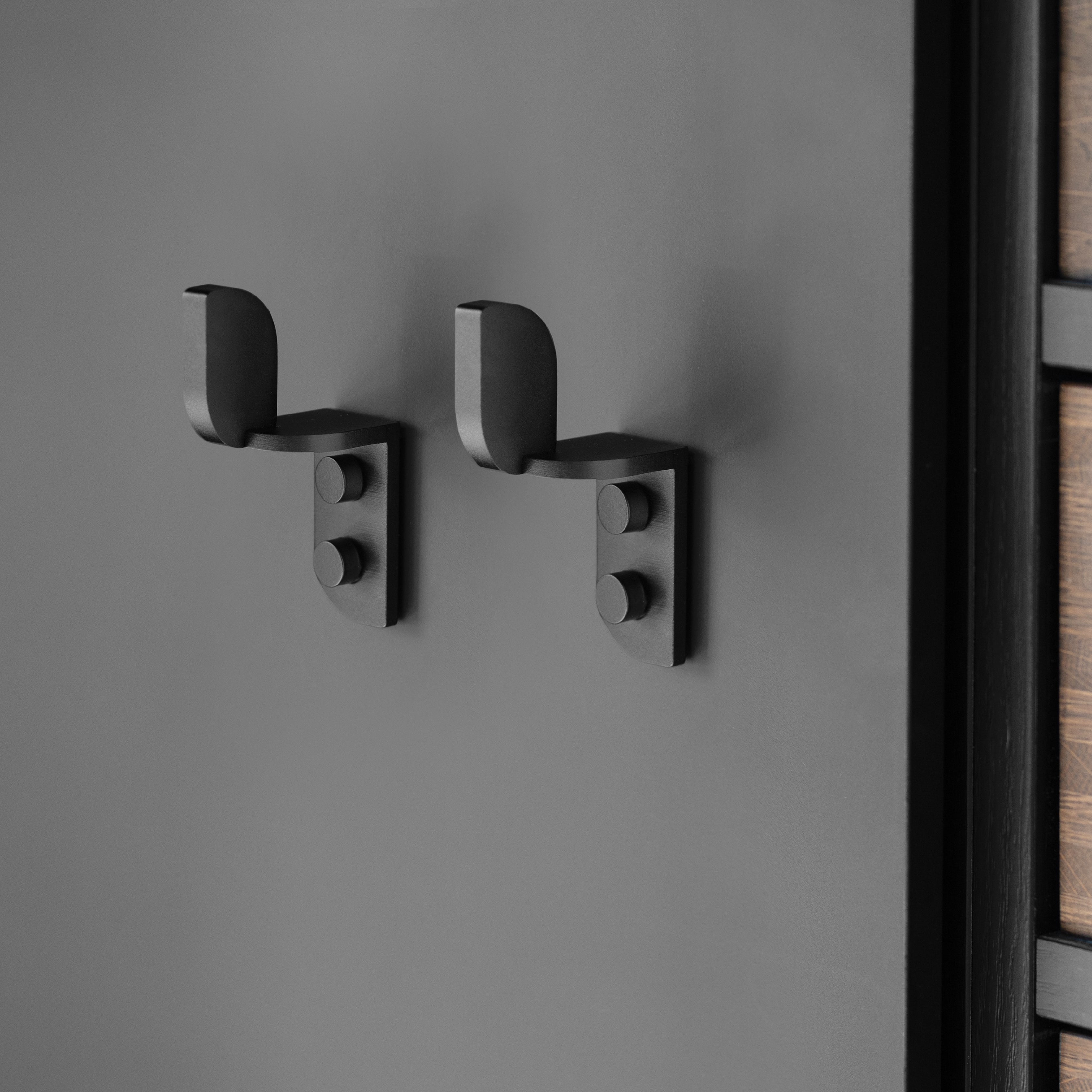 ChiCura Living, Art & Frames Tabula Knager Sort (2 stk.) Living / Shelves, Racks & Hooks Black